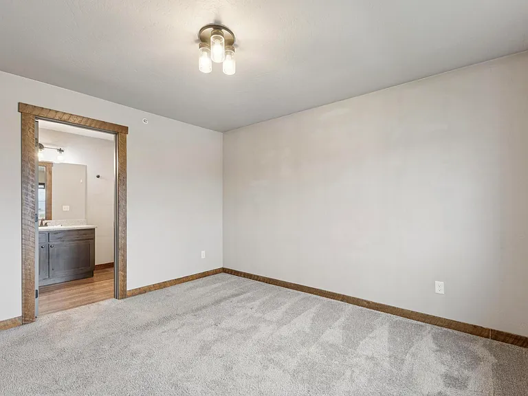 2050 Airport Rd — Photo 12