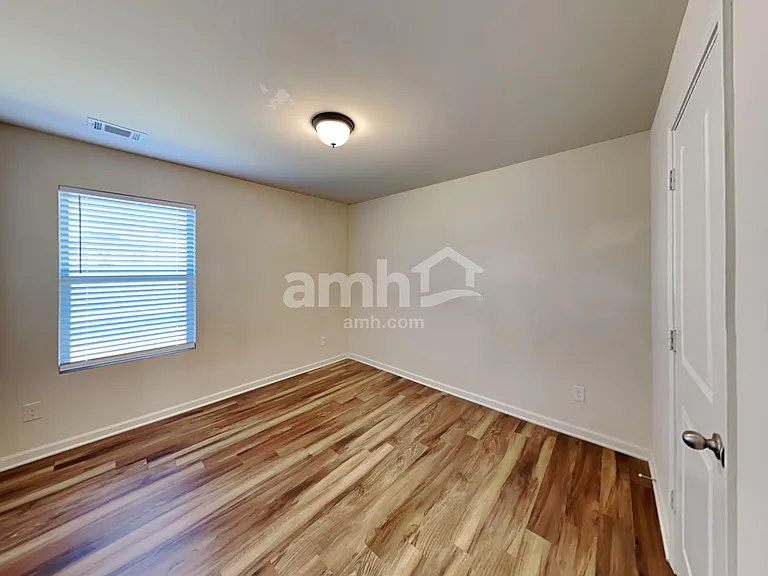 278 Scotland Dr — Photo 17