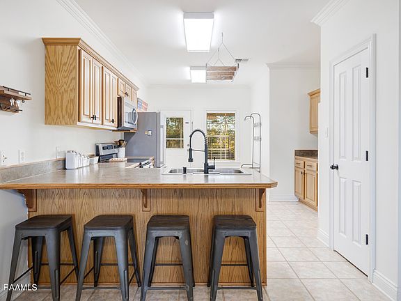 4th image of 3811 Willow Bend Dr