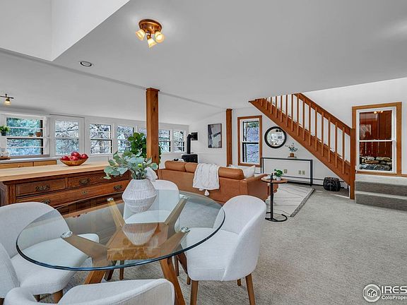 5th image of 70 Artesian Dr