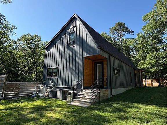 3rd image of 8775 Falls Hollow Rd