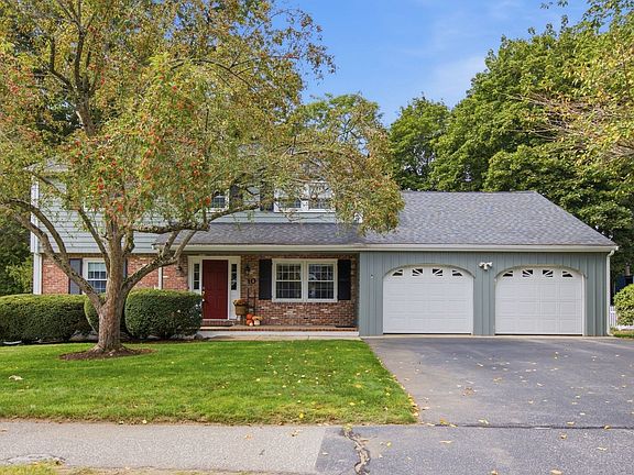 2nd image of 10 Red Gate Ln