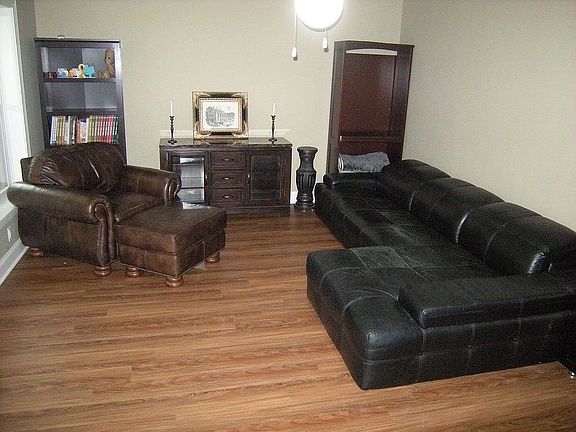 5th image of 344 Charlotte St
