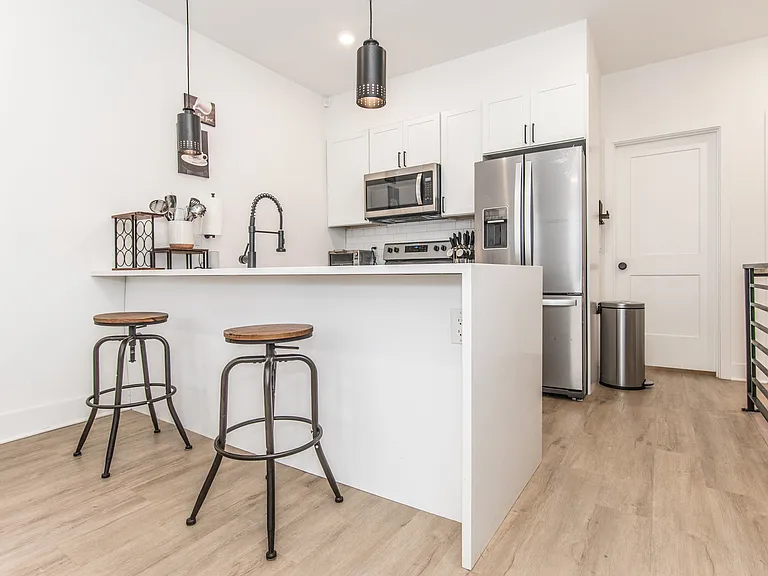 2435 W Master St #1A — Photo 22
