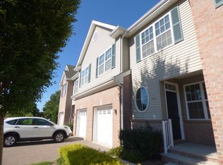 903 Juniper Ct, Somerset, NJ 08873