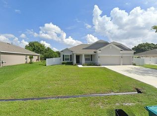 911 SW Fable Ave, Pt Saint Lucie, FL 34953