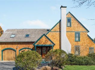 240 3rd Beach Rd, Middletown, RI 02842