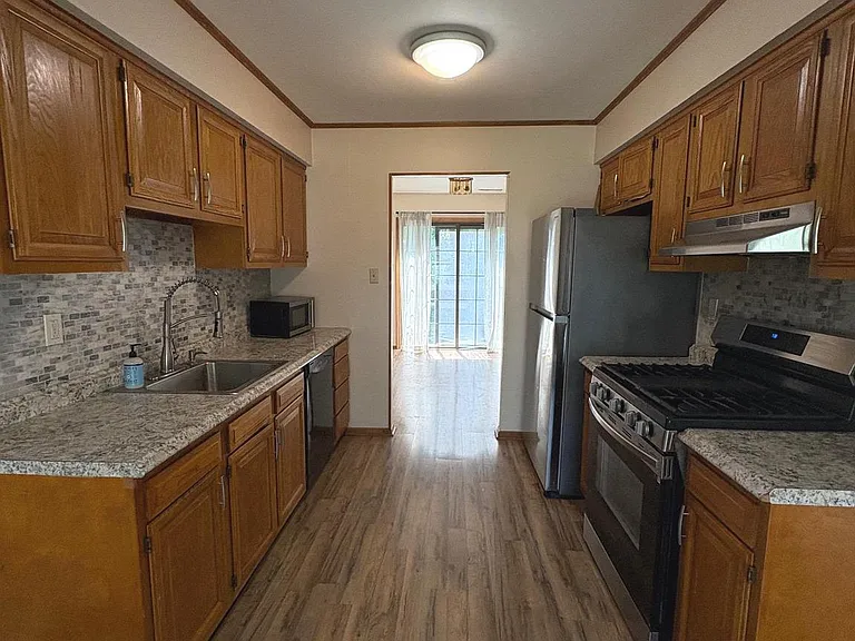 8 Partridge Ct — Photo 3