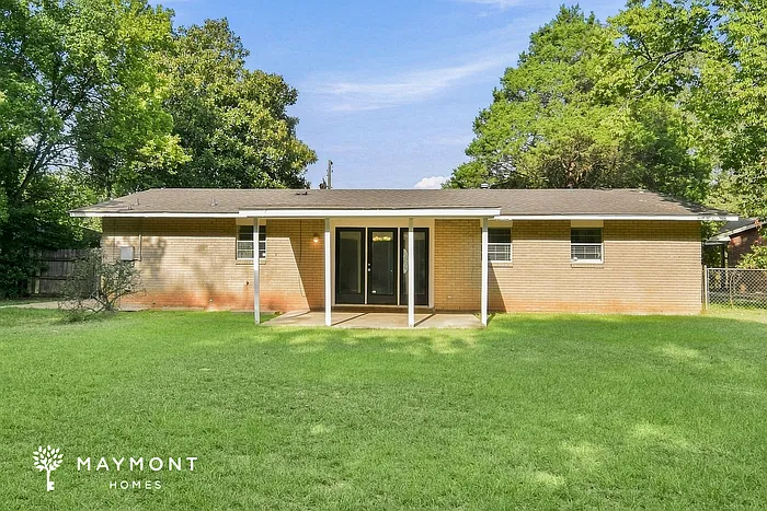 3 bed, 2.0 bath, 1542 sqft, $1,645 — Photo 3