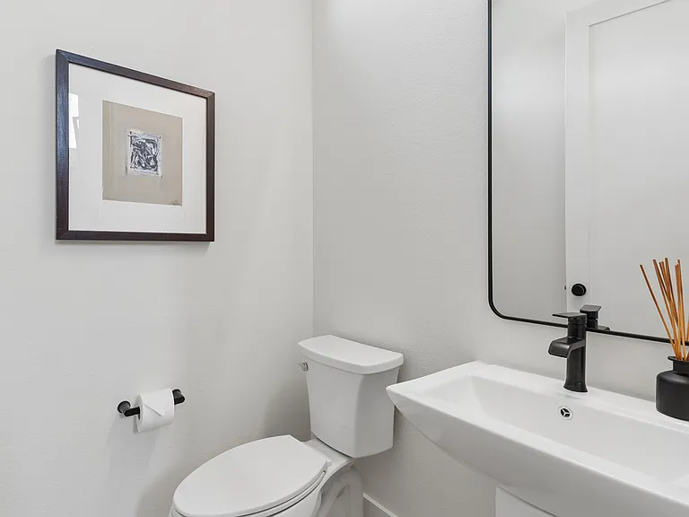 2202 N Carroll Ave #102 — Photo 16