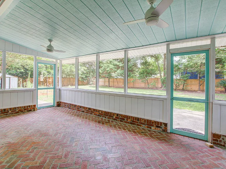 1307 Bob White Dr — Photo 18