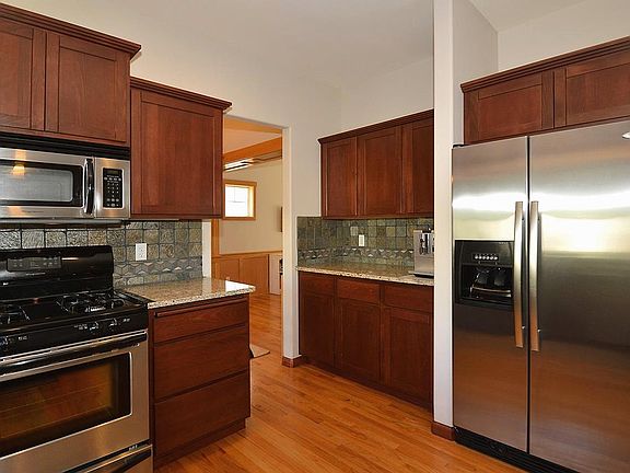 5th image of 1660 N Country Vista Blvd
