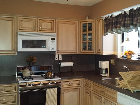4th image of 263 Hillbrook Dr