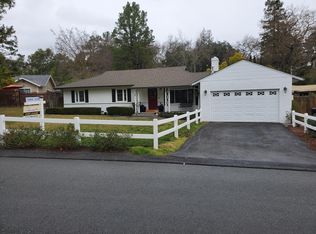 3288 Walnut Ln, Lafayette, CA 94549