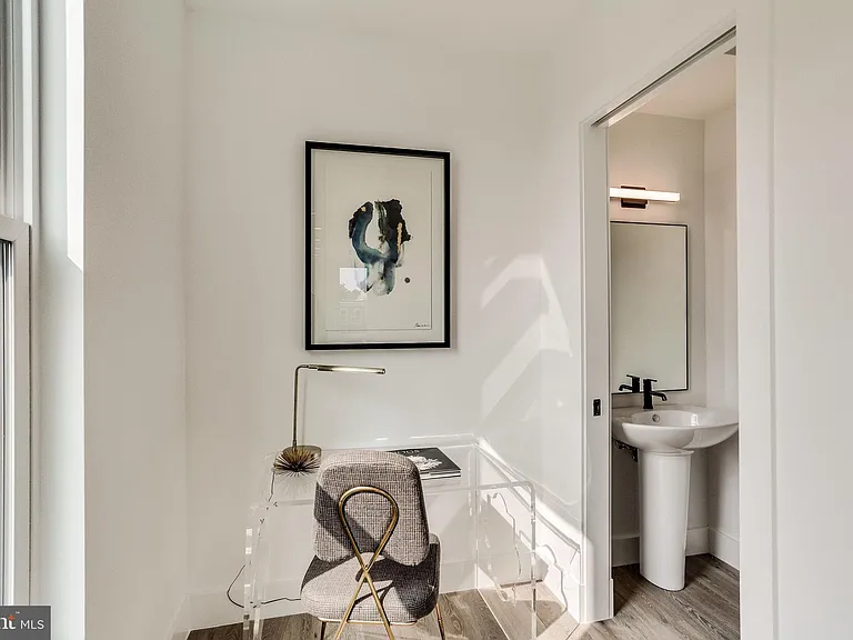 646 Newton Pl NW #303 — Photo 13