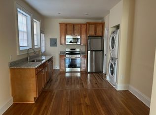 2826 W Grace St APT 5, Richmond, VA 23221