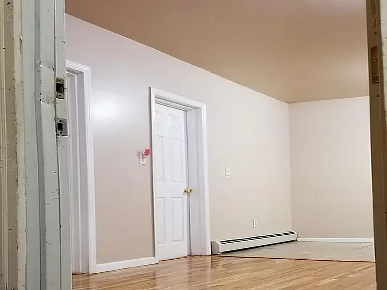 153 Temple St #3 — Photo 17