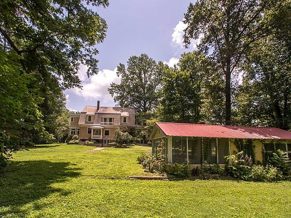 4th image of 1716 Old Wheatland Rd