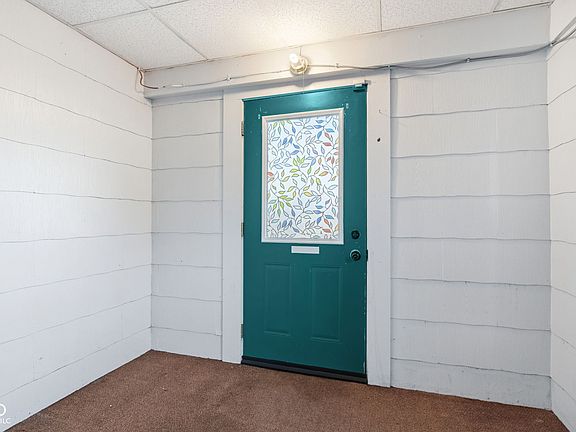 5th image of 209 W North St
