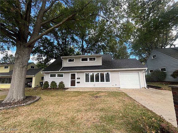 2nd image of 1531 Silver Lake Ave
