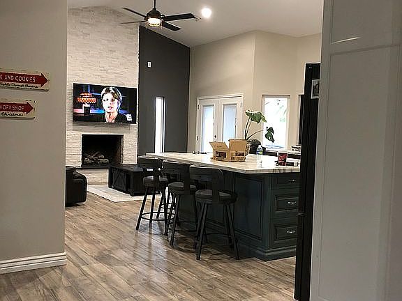 5th image of 1030 E Le Marche Ave