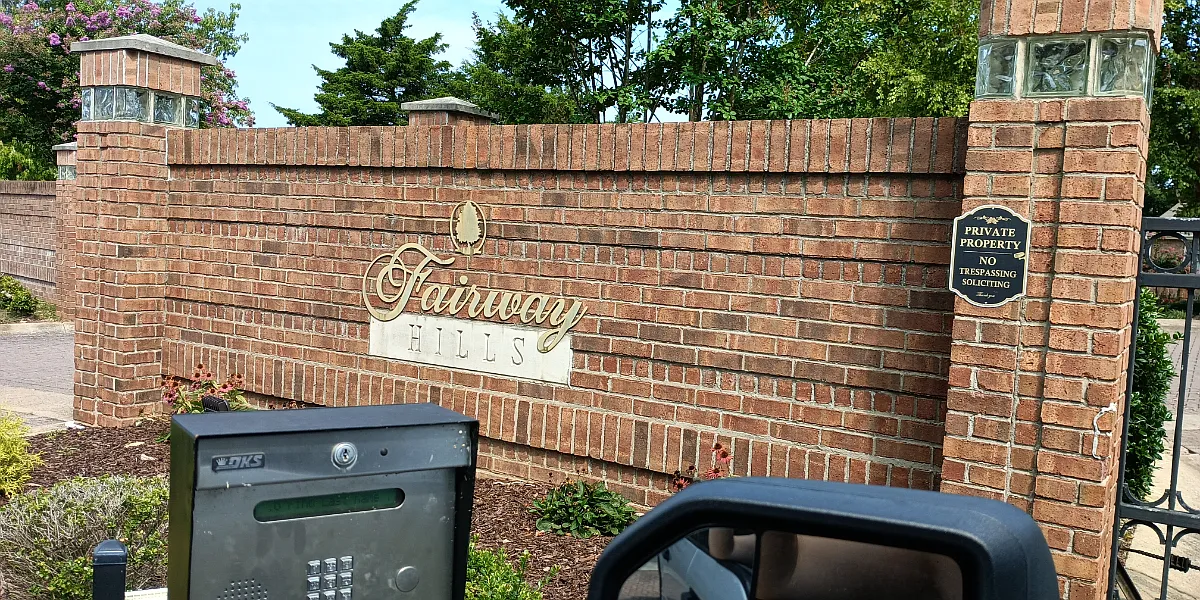 2010 Fairway Hills Dr — Photo 4