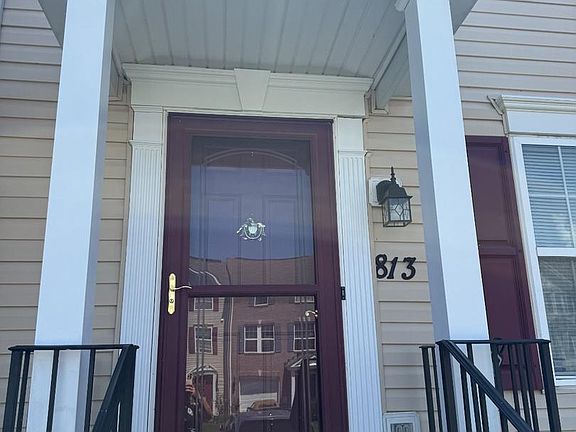 2nd image of 813 Desota Way