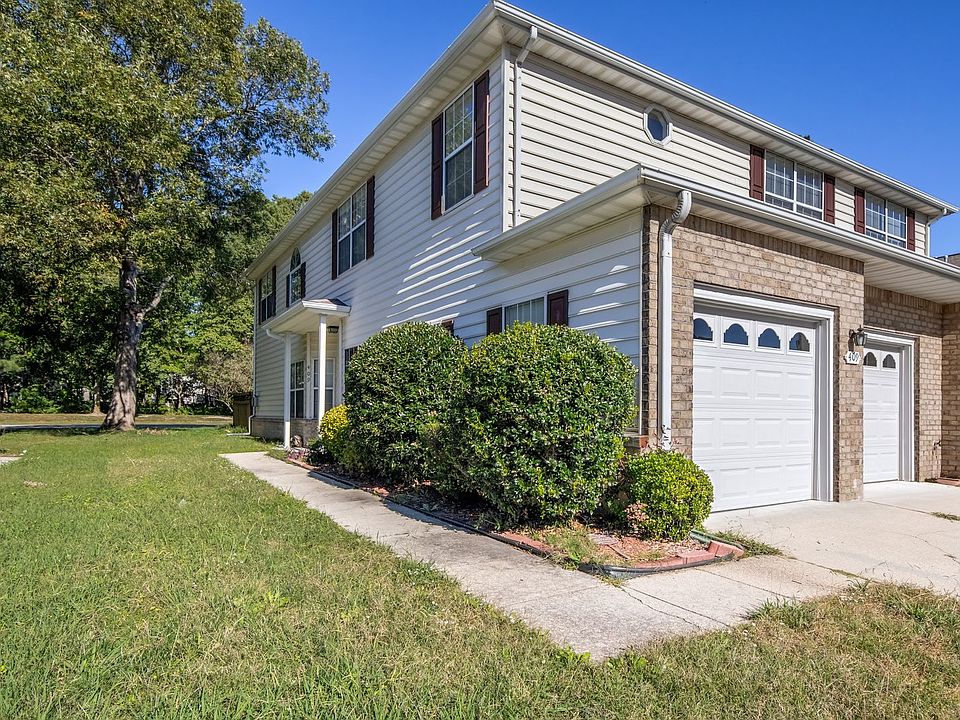 1st image of 409 Belmont Cir