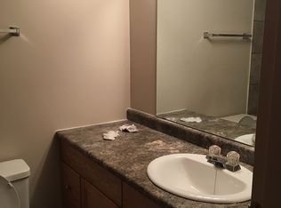 28 Ottawa St #D, Red Deer, AB T4P1T2