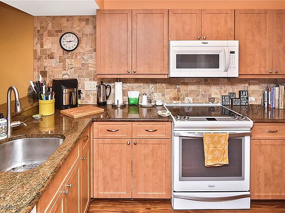 4th image of 14840 Summerlin Woods Dr Unit 7