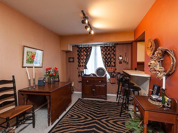 5th image of 309 Asbury Ave #0