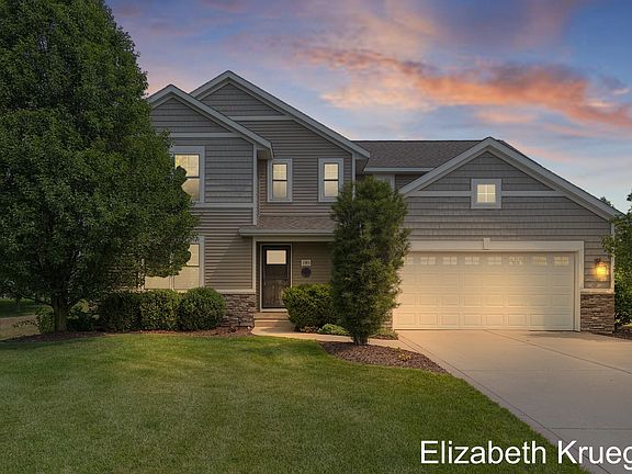 2nd image of 1743 Silverbow Dr SE
