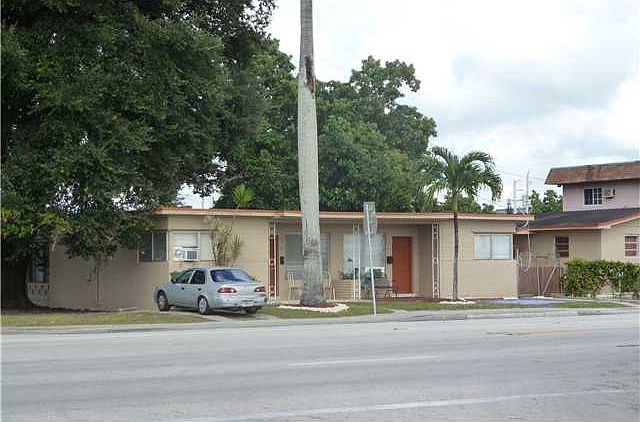 2nd image of 212 NW 57th Ave