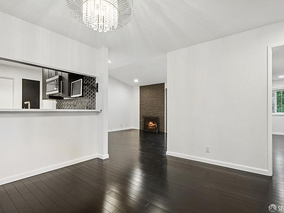 5th image of 660 Canyon Oaks Dr APT E