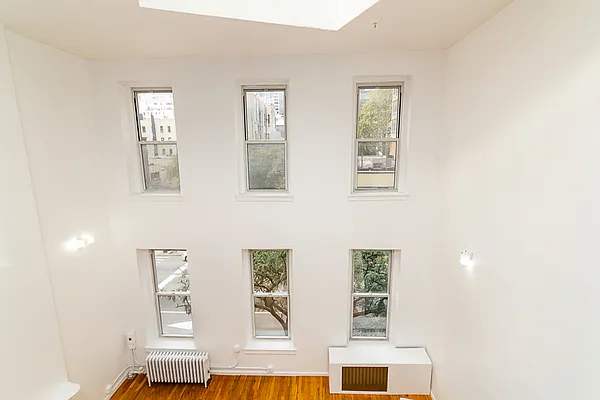 Rented by Oxford Property Group | media 10