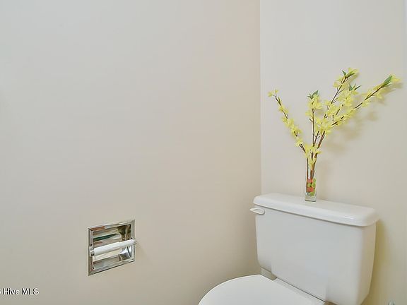 5th image of 105 Fidelity Street Unit B 40