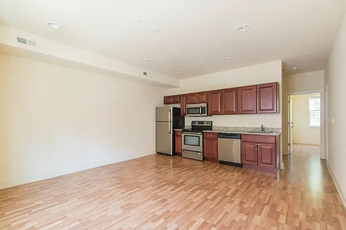 1513 W Master St #3 Photo 1
