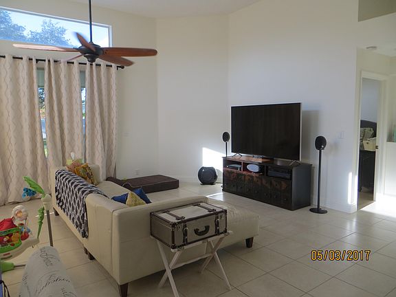 3rd image of 4024 NW 2nd Ln