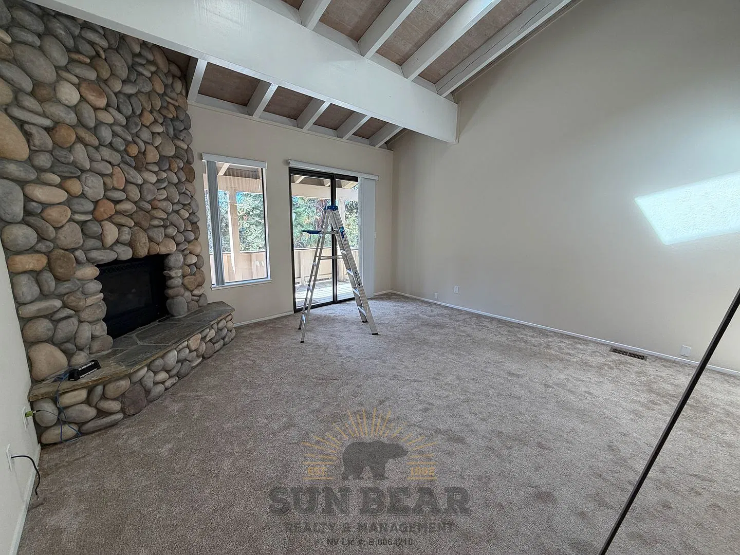 321 Ski Way — Photo 2