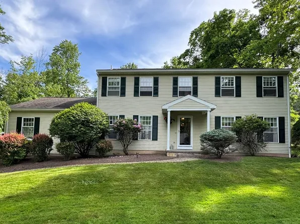 13 Timber Ln, Painted Post, NY 14870