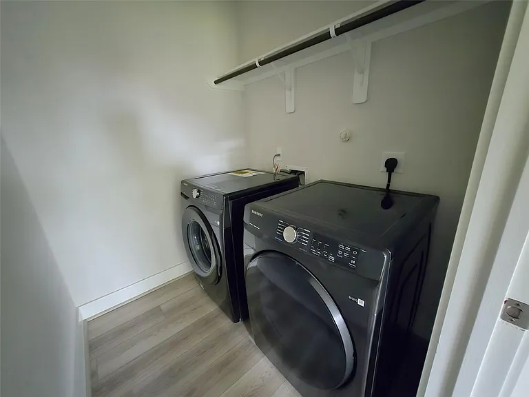 7002 Cedar Breeze Ct — Photo 28