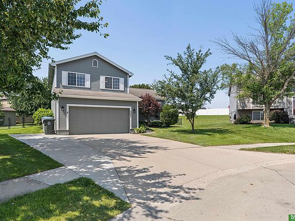 2nd image of 20919 Maple Cir