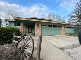 1560 Jackson Ave NE, Saint Michael, MN 55376