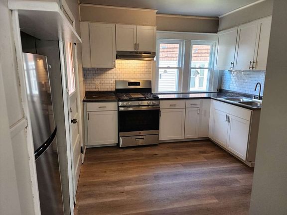 2nd image of 40 Arthur Ave