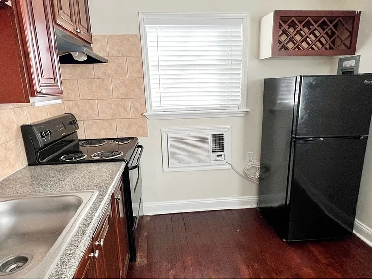 1612 Larue Ave — Photo 8