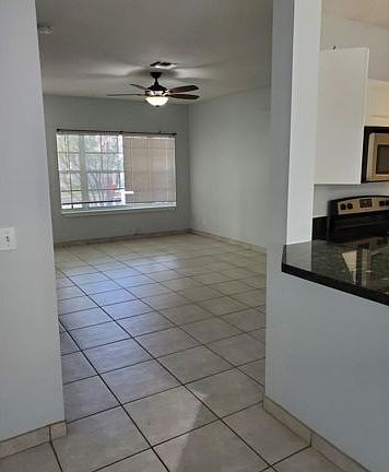 4th image of 9501 Stanley Ln #1