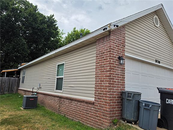 2nd image of 3036 Beaver Creek St