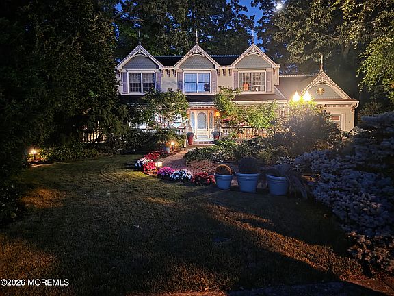 2nd image of 523 Pheasant Lane