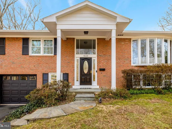 9119 Hamilton Dr, Fairfax, VA 22031