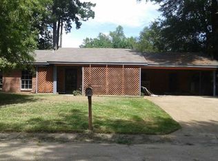 208 Foxboro Dr, Jackson, MS 39211